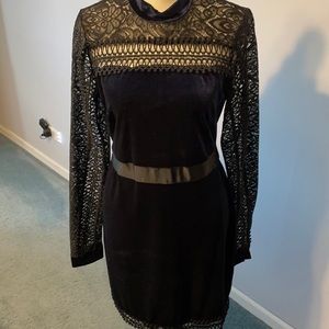 Navy/black velvet long sleeve dress